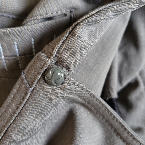 Lululemon Men's Wet Dry Warm Shorts - Picture 11 of 15